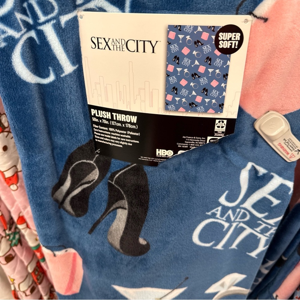 SEX AND THE CITY  Plush Throw